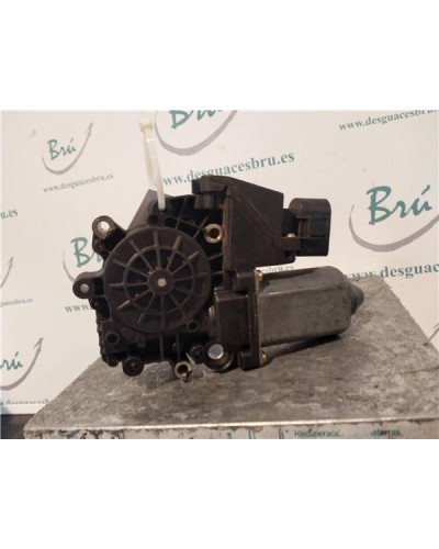 MOTOR ELEVALUNAS DEL. IZDO.