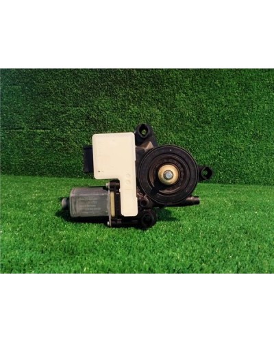 MOTOR ELEVALUNAS DEL. IZDO.