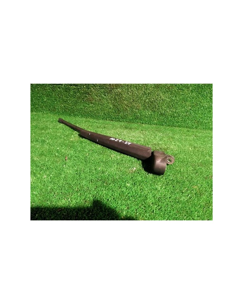BRAZO LIMPIAPARABRISAS TRA.