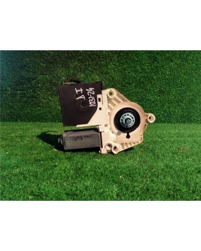 MOTOR ELEVALUNAS DEL. IZDO.