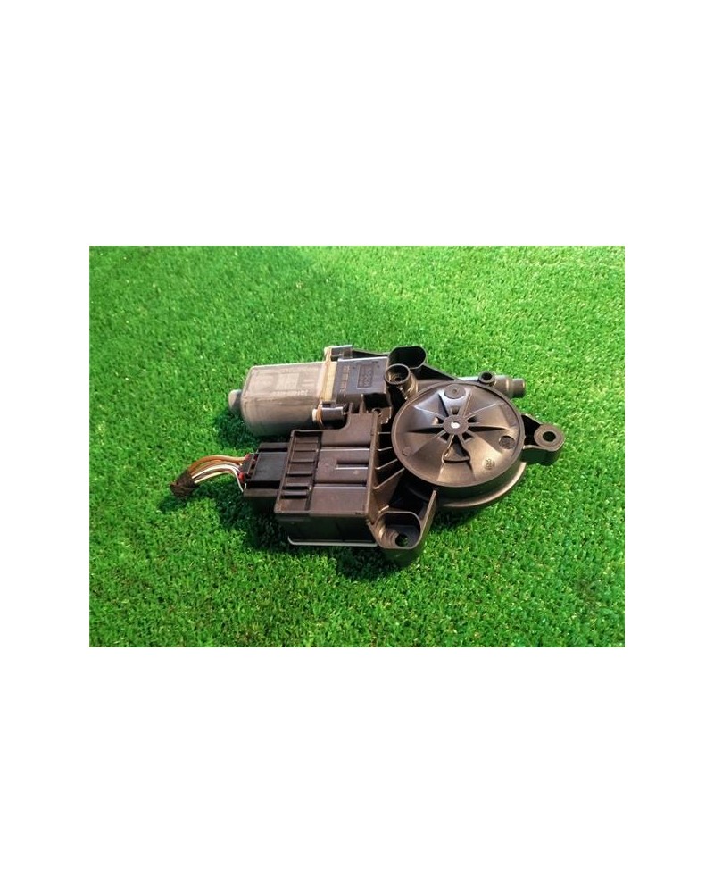 MOTOR ELEVALUNAS DEL. IZDO.