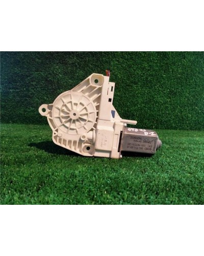 MOTOR ELEVALUNAS DEL. IZDO.