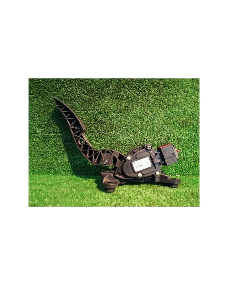 PEDAL ACELERADOR
