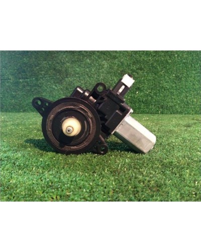 MOTOR ELEVALUNAS DEL. IZDO.
