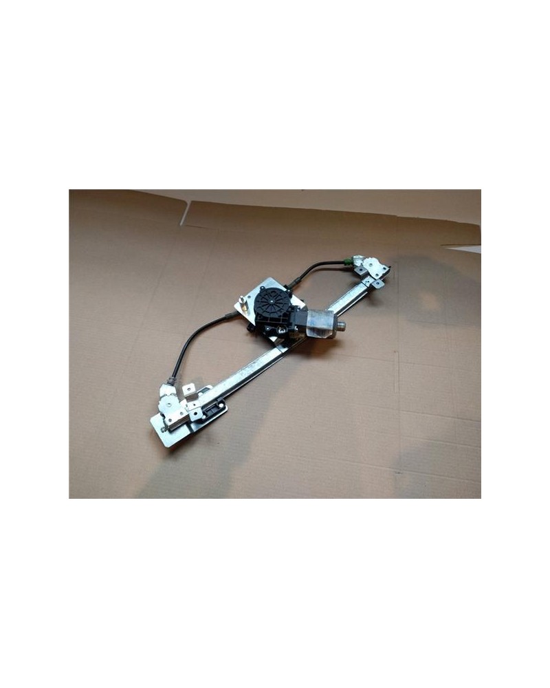 ELEVALUNAS ELECTRICO TRA. IZDO.
