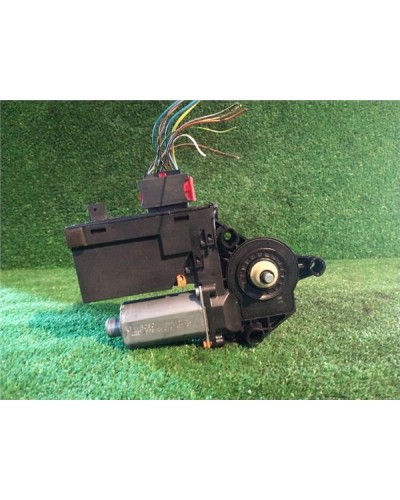 MOTOR ELEVALUNAS DEL. IZDO.