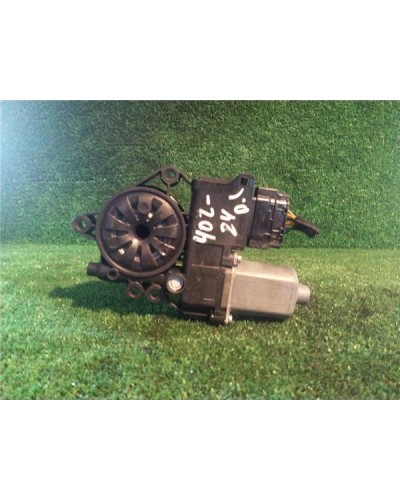 MOTOR ELEVALUNAS DEL. IZDO.