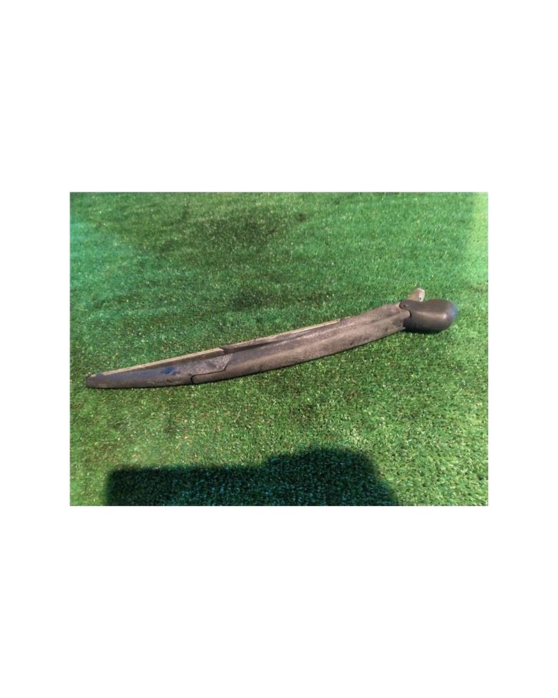 BRAZO LIMPIAPARABRISAS TRA.