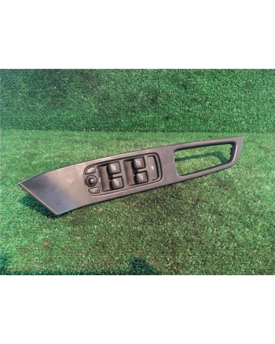MANDO ELEVALUNAS DEL. IZDO.