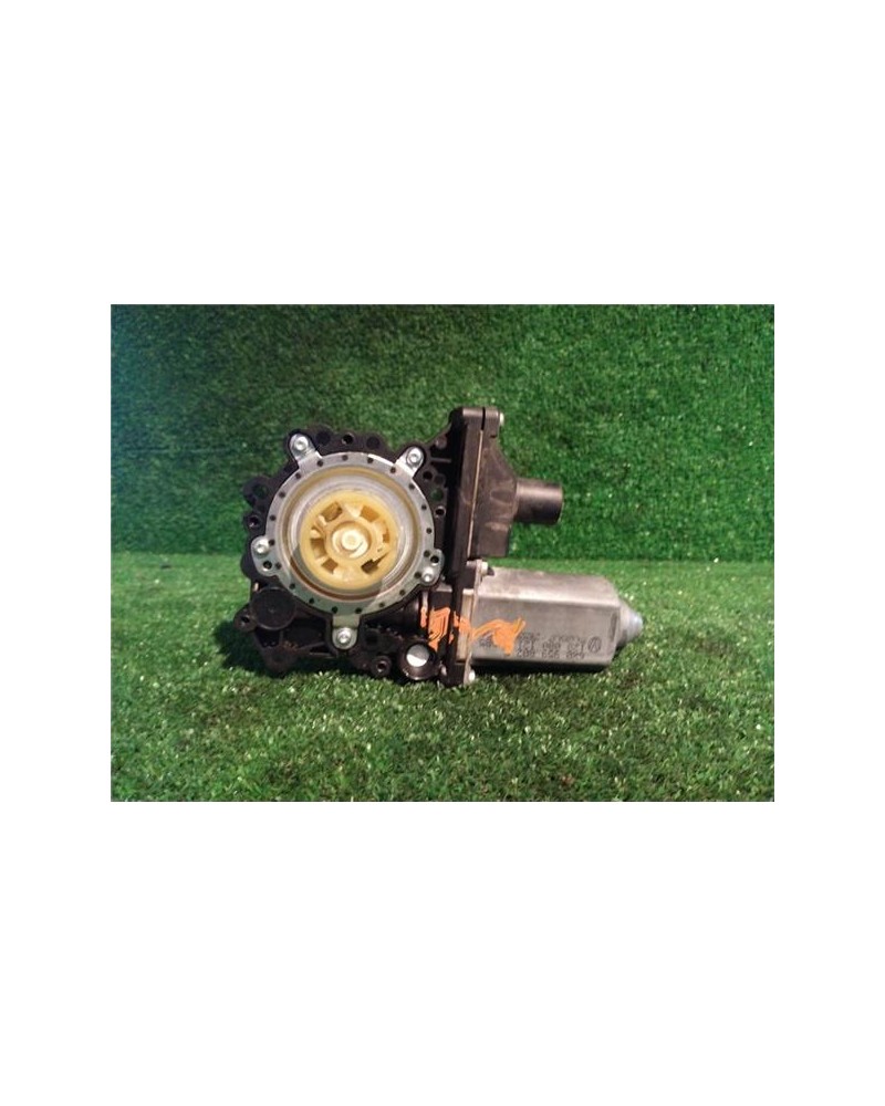 MOTOR ELEVALUNAS DEL. IZDO.