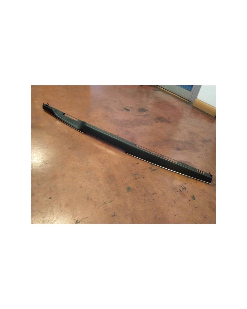 MOLDURA PUERTA DEL. DCHA.
