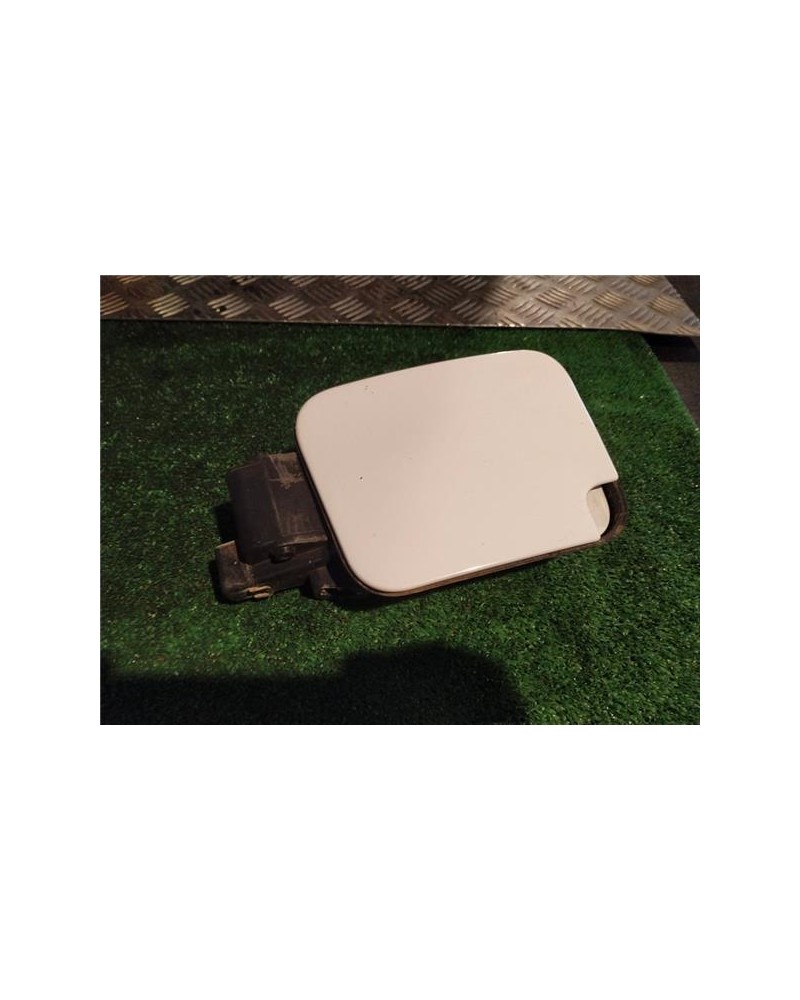 TAPA EXTERIOR COMBUSTIBLE