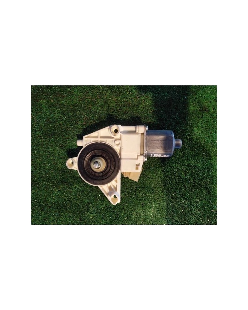 MOTOR ELEVALUNAS DEL. IZDO.