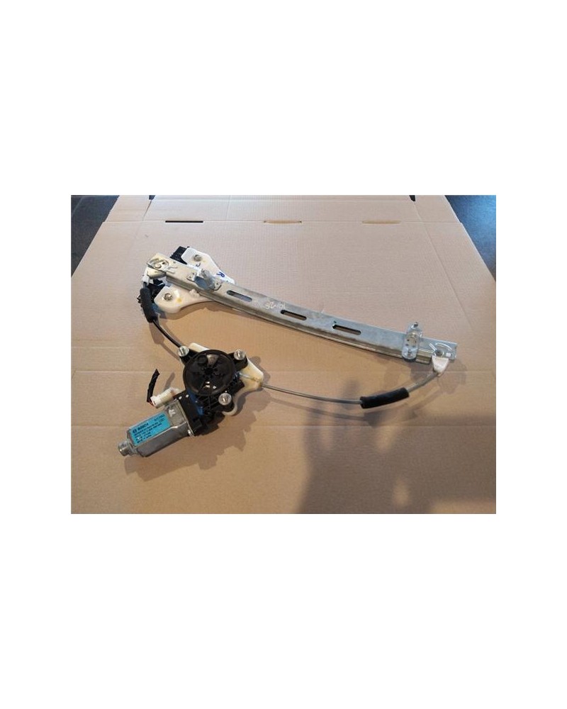 ELEVALUNAS ELECTRICO TRA. DCHO.