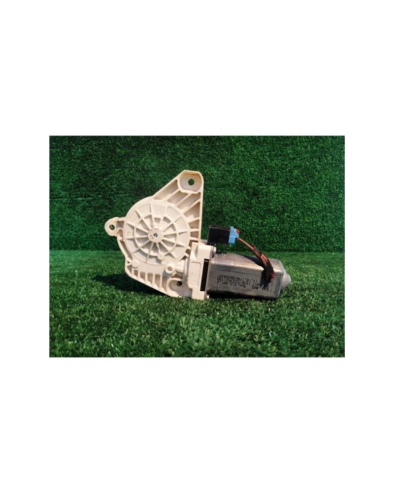 MOTOR ELEVALUNAS DEL. IZDO.