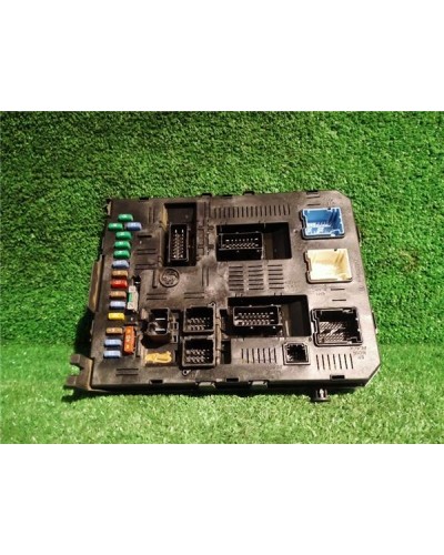 CAJA FUSIBLES/RELE
