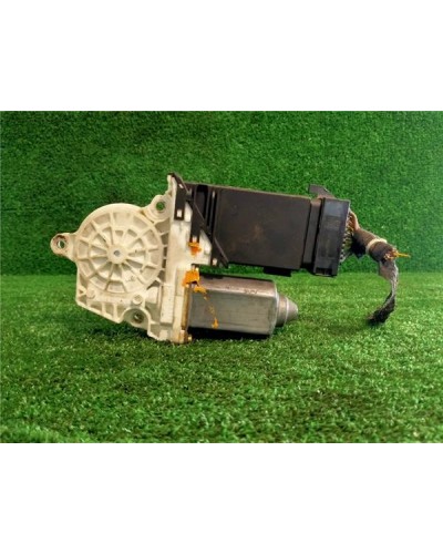MOTOR ELEVALUNAS DEL. IZDO.