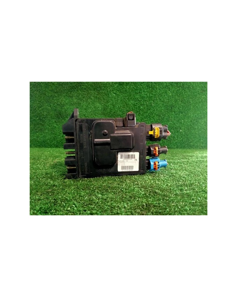 CAJA FUSIBLES/RELE