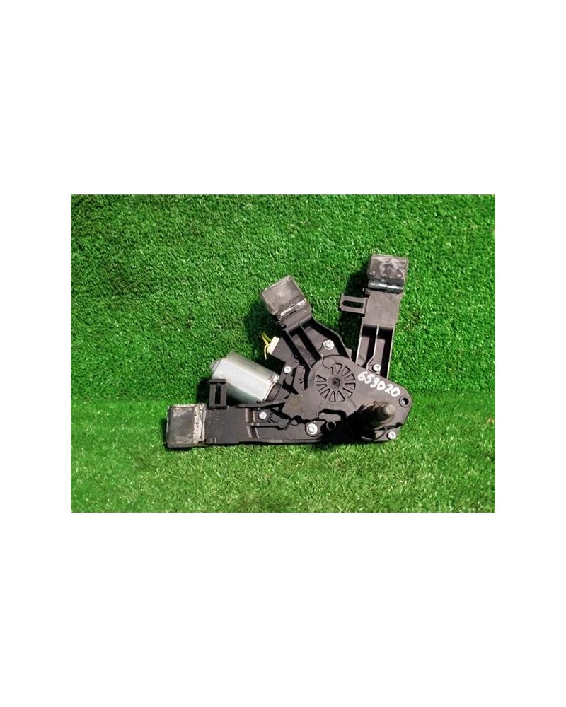 MOTOR LIMPIAPARABRISAS TRA.