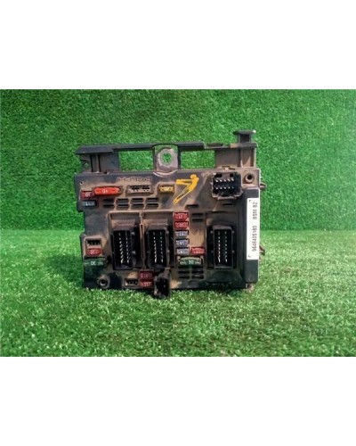 CAJA FUSIBLES/RELE