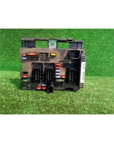 CAJA FUSIBLES/RELE