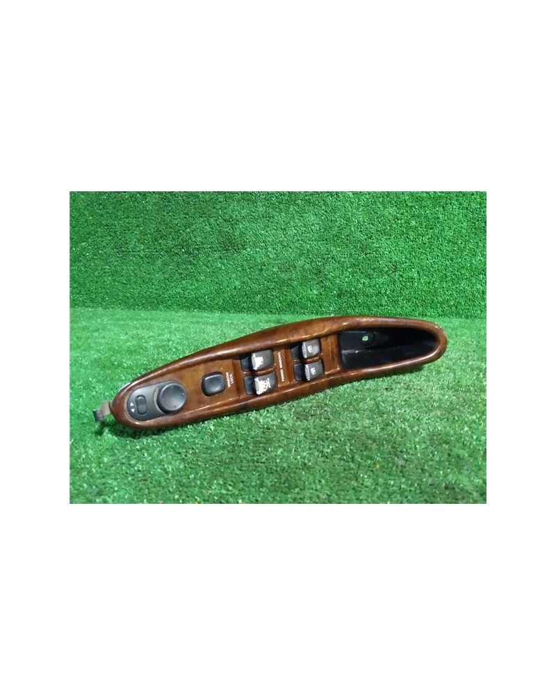 MANDO ELEVALUNAS DEL. IZDO.