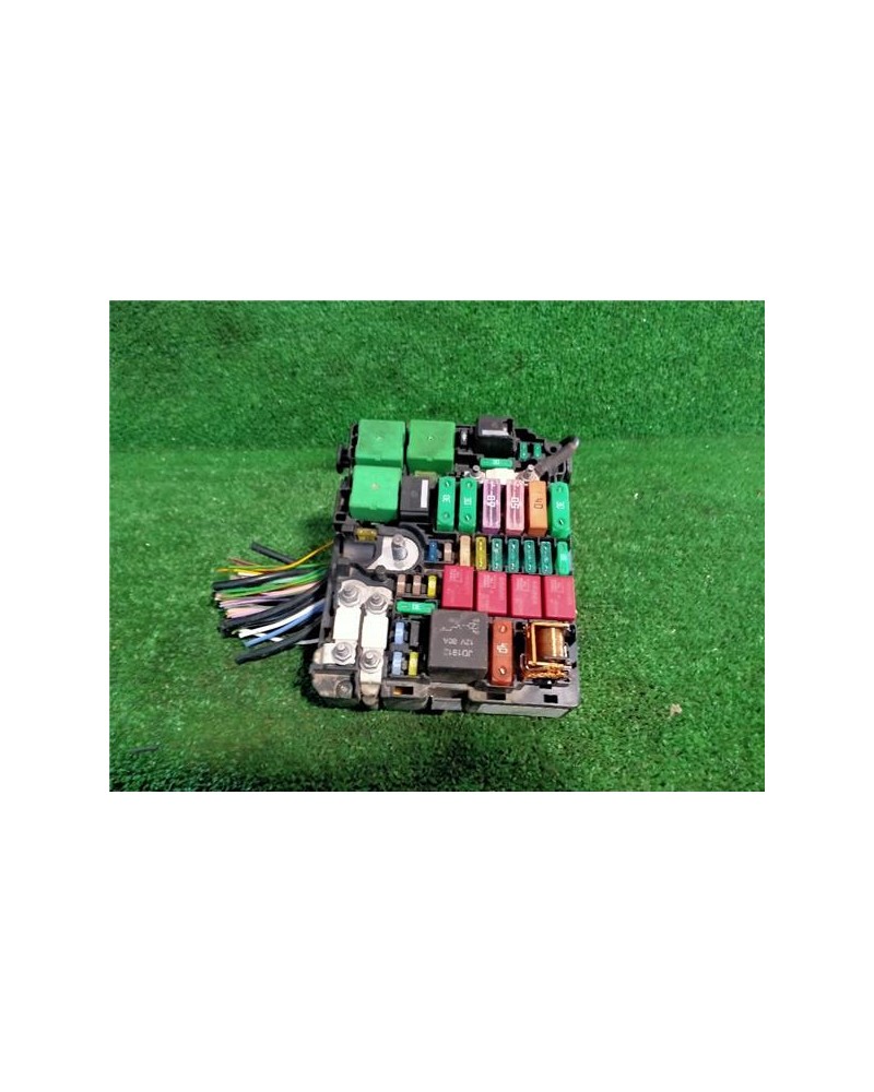 CAJA FUSIBLES/RELE