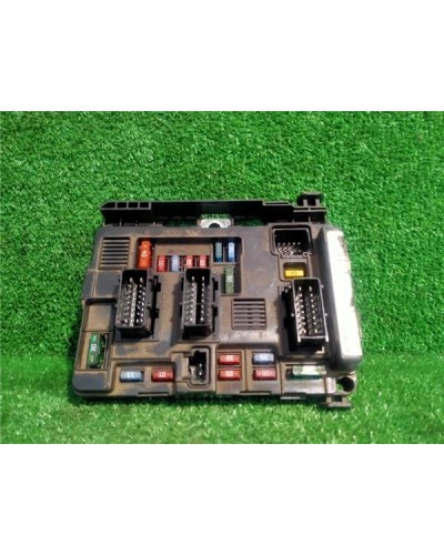 CAJA FUSIBLES/RELE