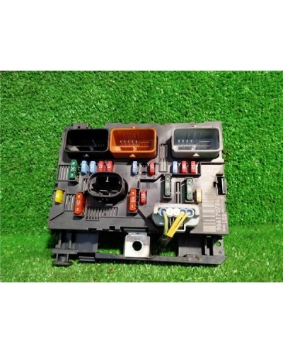 CAJA FUSIBLES/RELE