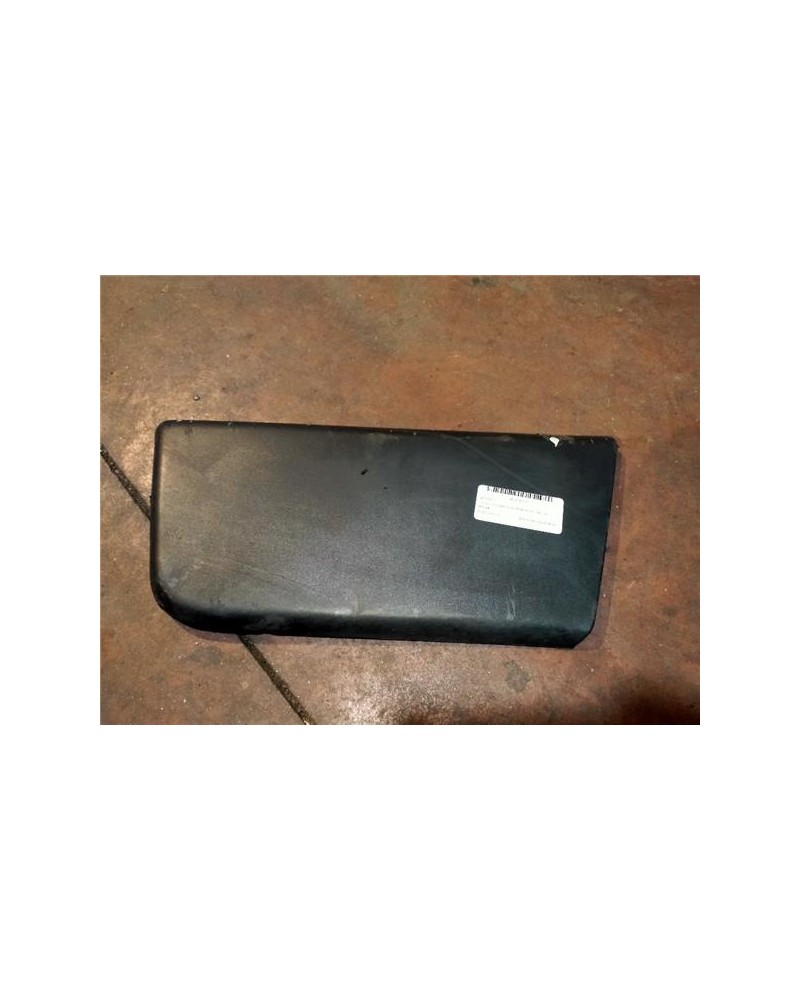 MOLDURA LATERAL IZDA.