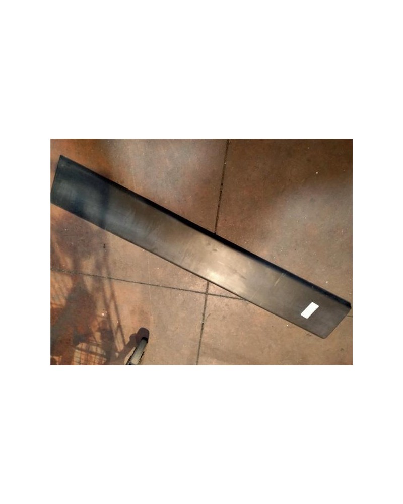 MOLDURA LATERAL IZDA.
