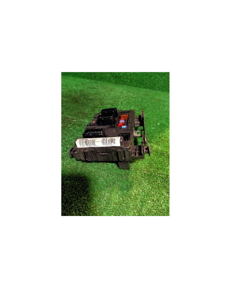 CAJA FUSIBLES/RELE