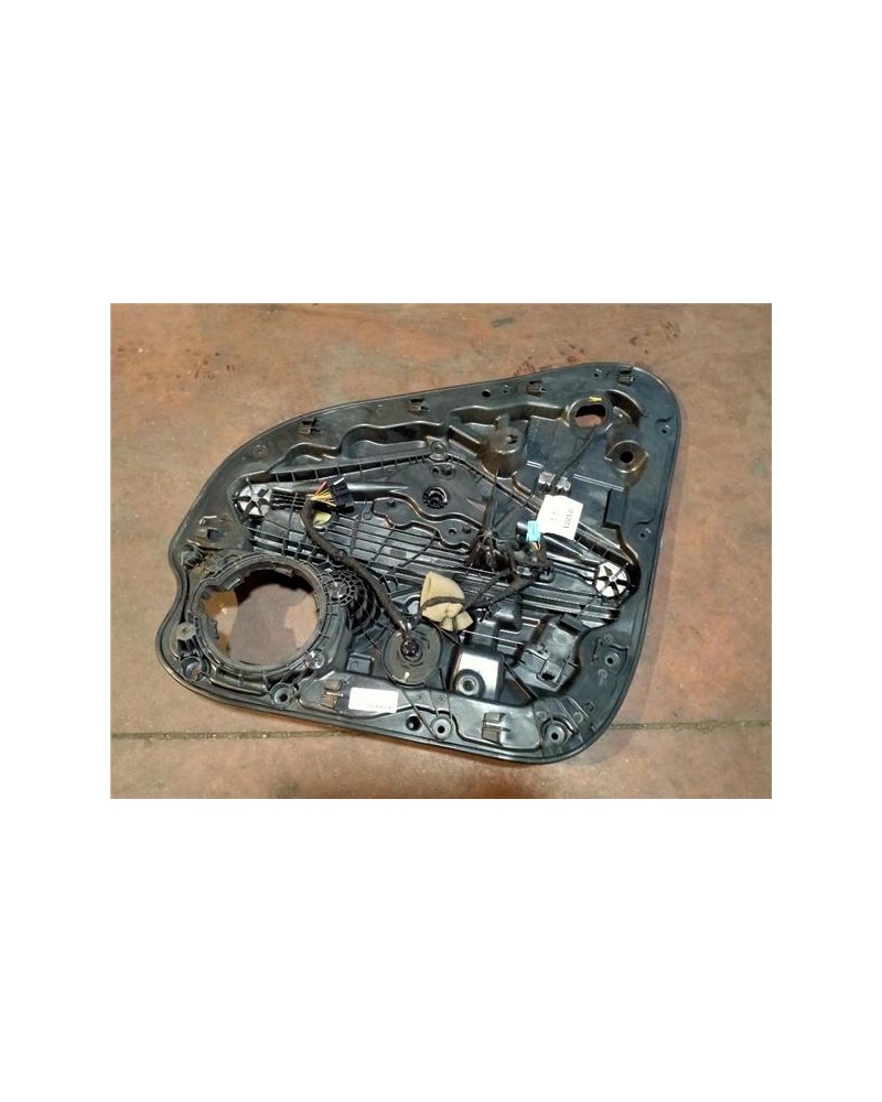 ELEVALUNAS ELECTRICO TRA. IZDO.