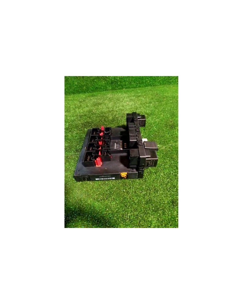CAJA FUSIBLES/RELE