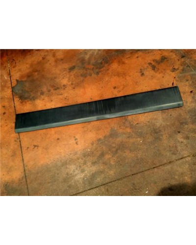MOLDURA LATERAL IZDA.