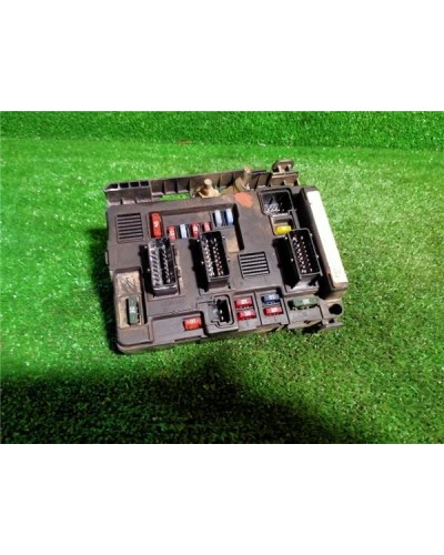 CAJA FUSIBLES/RELE
