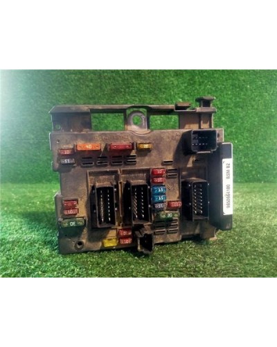 CAJA FUSIBLES/RELE