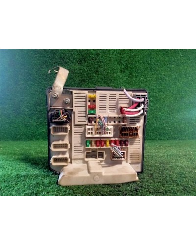 CAJA FUSIBLES/RELE