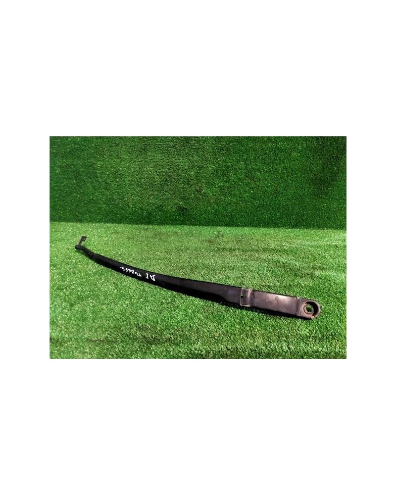 BRAZO LIMPIAPARABRISAS DEL. IZDO.