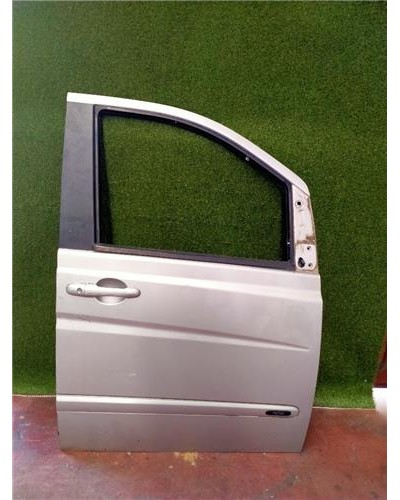 PUERTA DEL. DCHA.