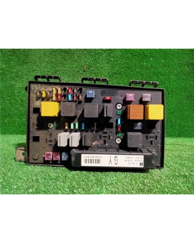 CAJA FUSIBLES/RELE