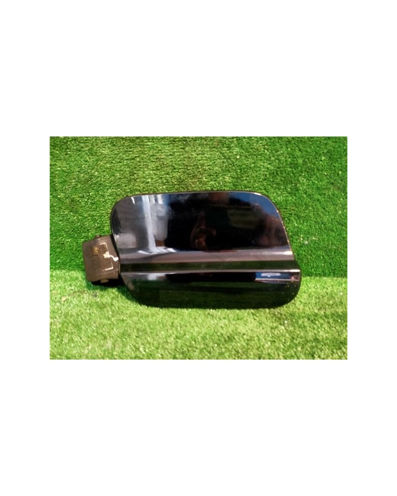 TAPA EXTERIOR COMBUSTIBLE