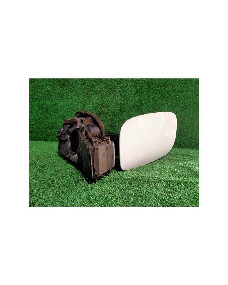TAPA EXTERIOR COMBUSTIBLE