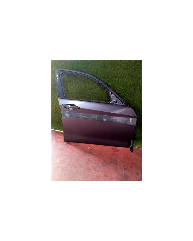 PUERTA DEL. DCHA.