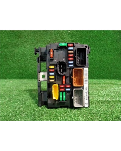 CAJA FUSIBLES/RELE
