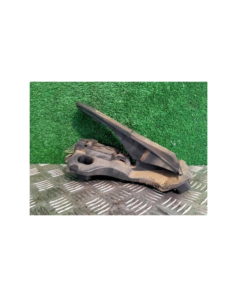 PEDAL ACELERADOR