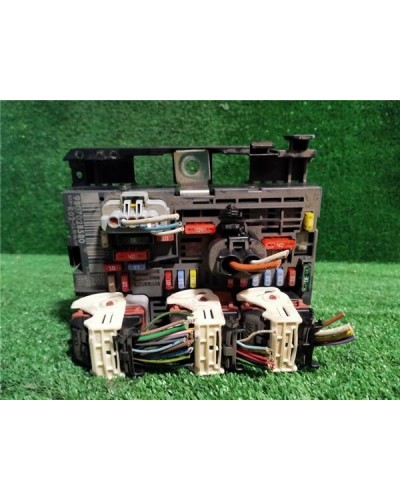 CAJA FUSIBLES/RELE