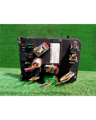 CAJA FUSIBLES/RELE
