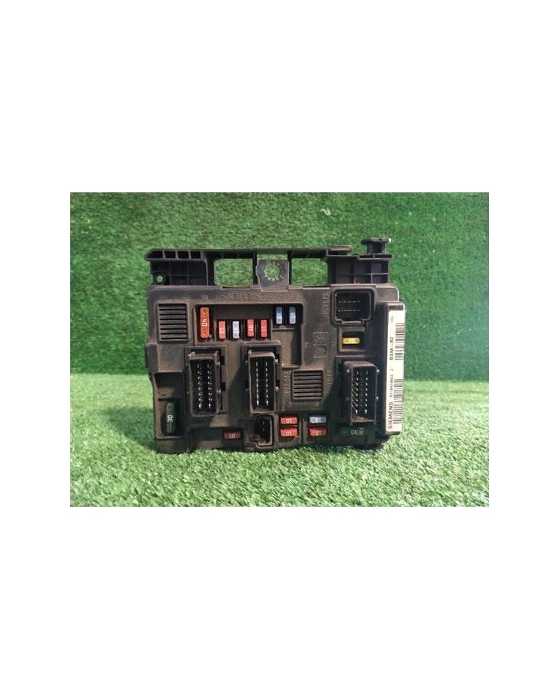CAJA FUSIBLES/RELE