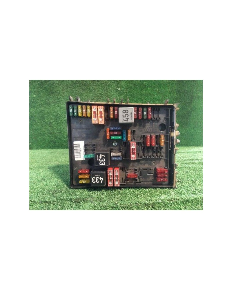 CAJA FUSIBLES/RELE